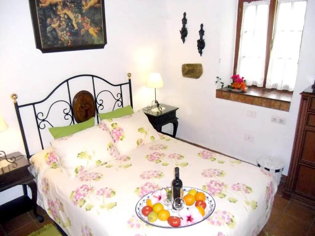 House with 2 bedrooms in San Cristobal de La Laguna with wonderful sea view shared pool enclosed garden 3 km from the beach