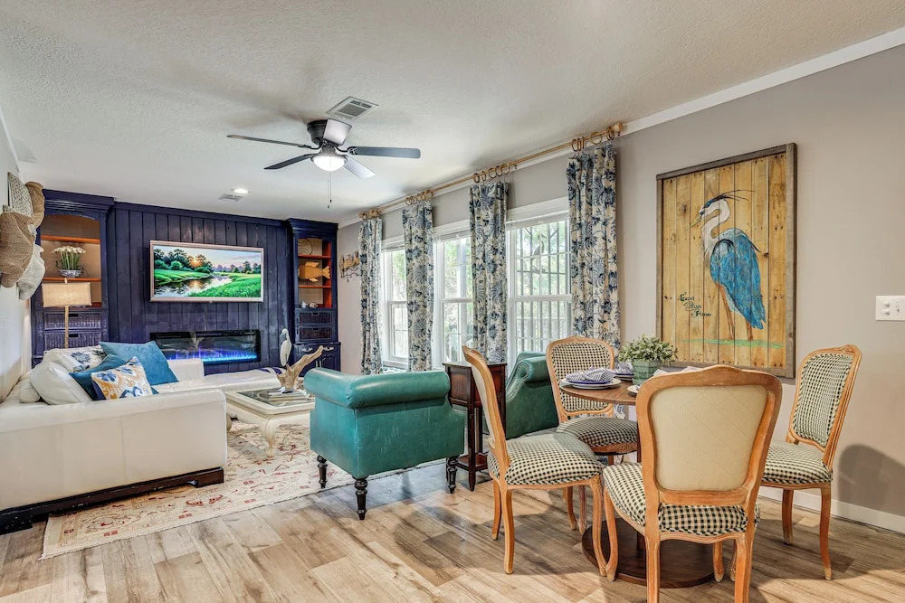 Riverfront Oasis: Fish, Grill & Chill in Stuart!