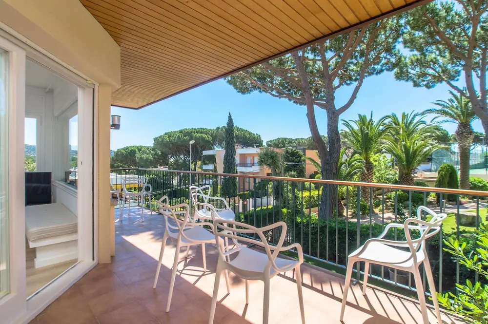 D-2 Calella DE Palafrugell 8 PAX