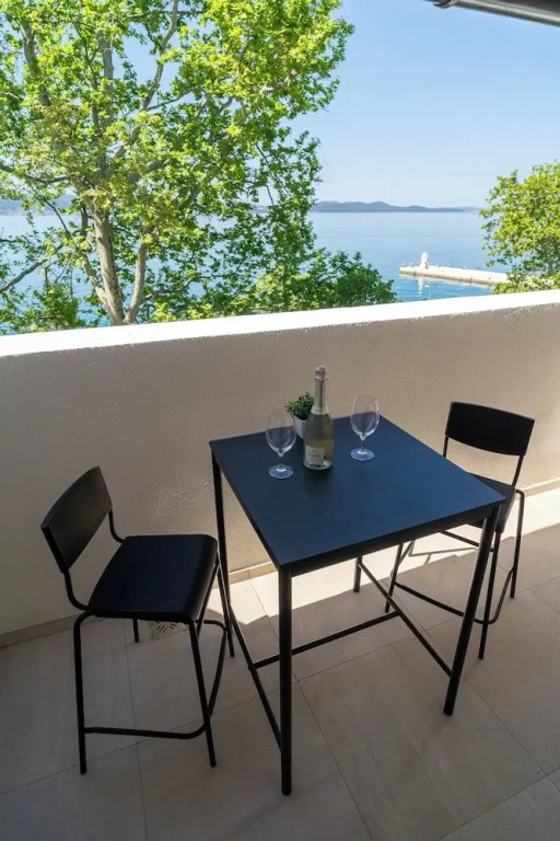 Seafront Sunset Studio&Rooms