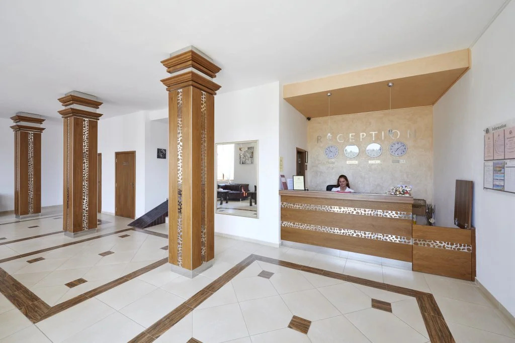 Tomas Residence