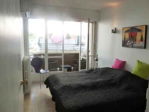Gazaniere One Bed