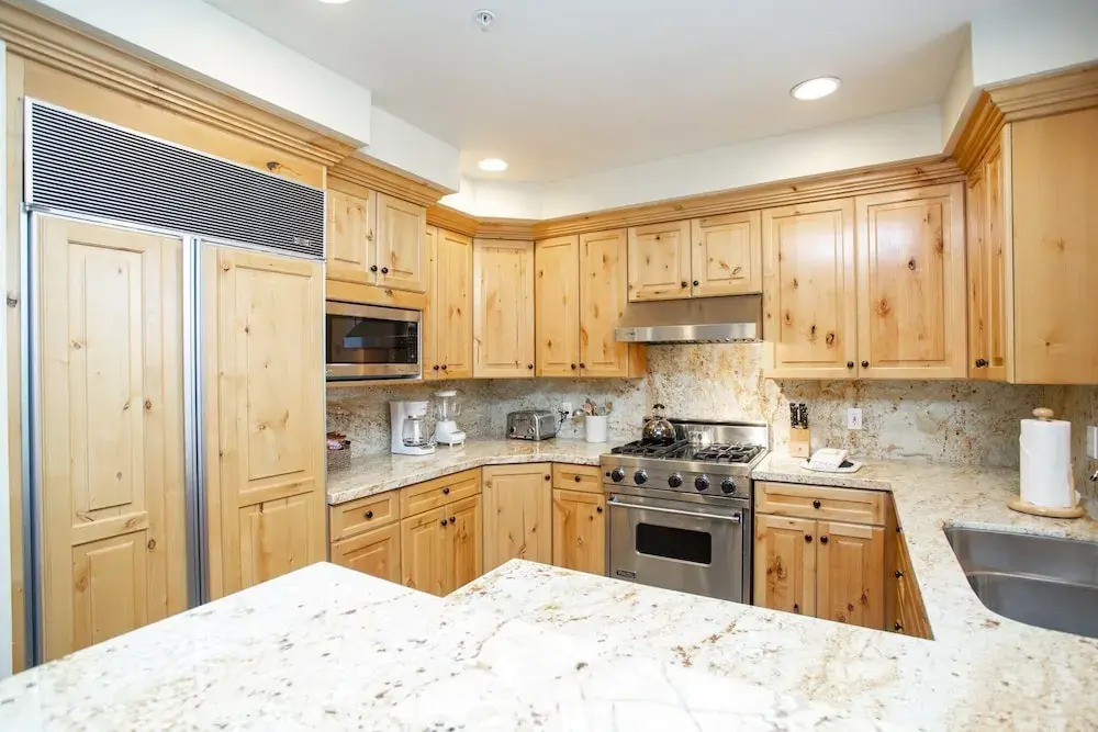 Trail's End Lodge at Deer Valley Resort - One Bedroom Residence with Spa #305 1 Condo