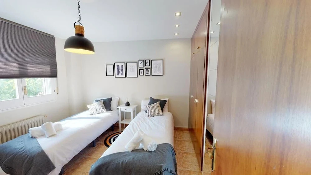 HOUSE OF JOY , CASA EN BANYOLES