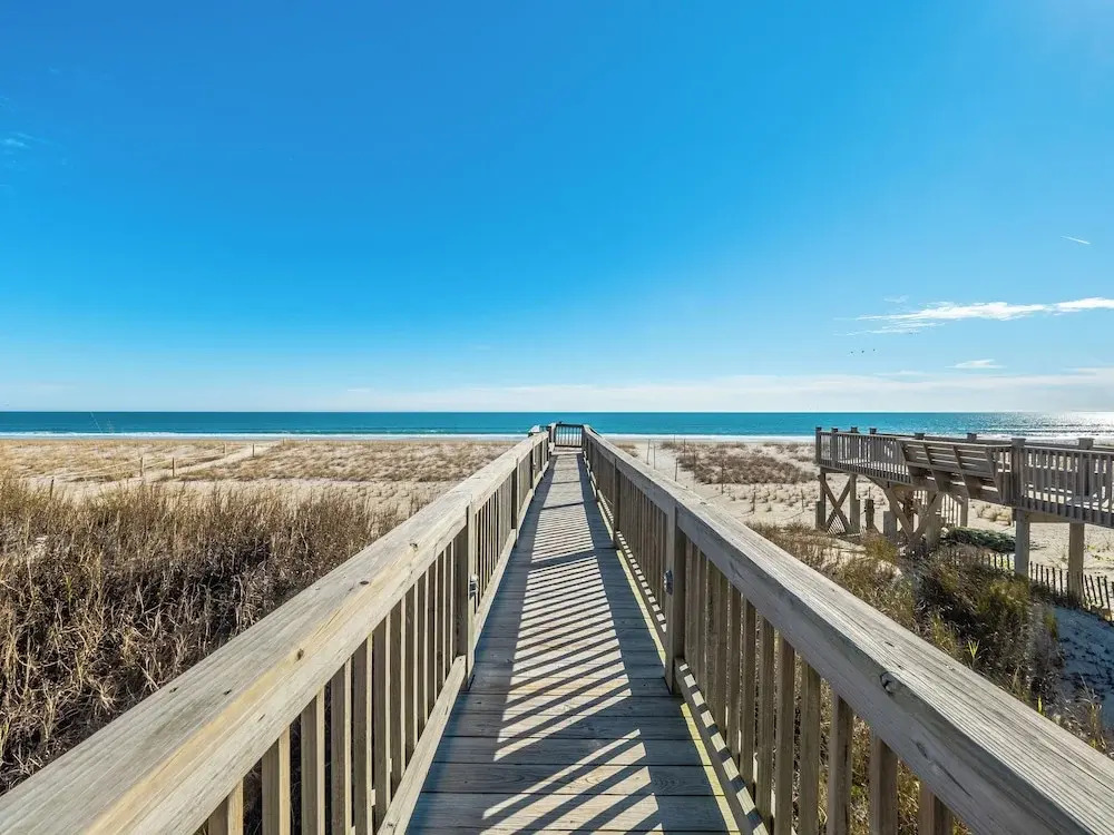 Paradise Palms by Topsail Realty