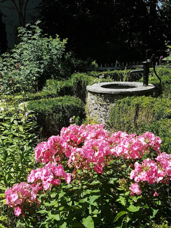 Martinas Place Bed & Breakfast
