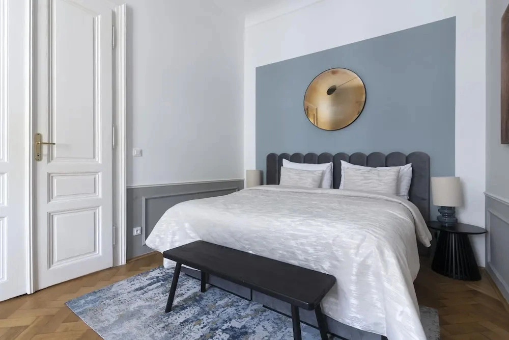 Charming 2-bedroom Apartment in the Heart of Prague