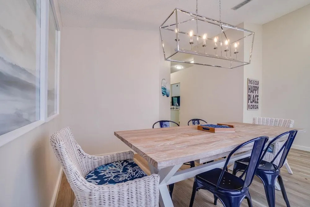 Destin Beach House - Just A Splash By Panhandle Getaways