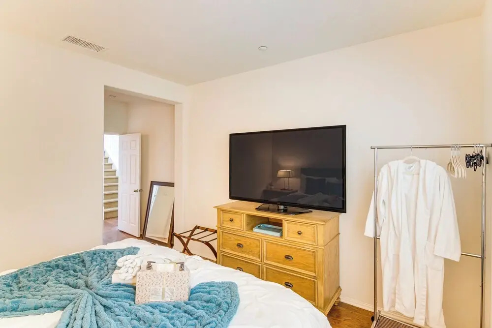 Walk to Beach Luxe San Buenaventura Villa!