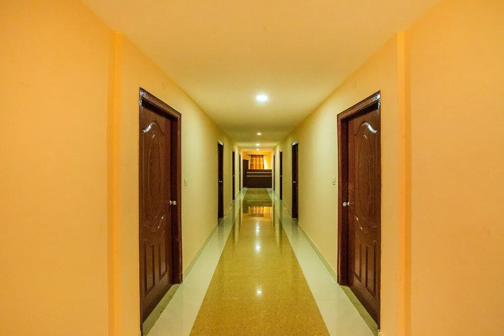 OYO 19846 Metro Residency