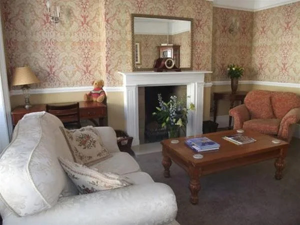 Highcroft House
