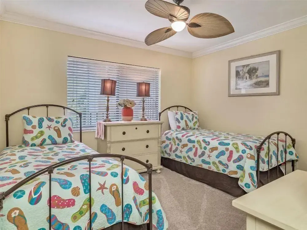 Sand Pointe 212