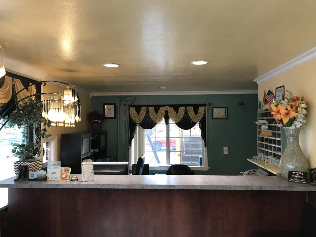 Signature Inn Medford Downtown