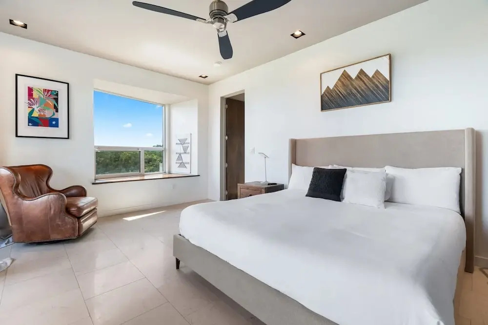 Luxury 4BR Hilltop Retreat With Scenic Views