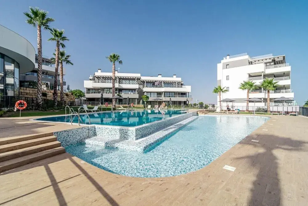 Lme2ba- Cozy Ground Floor Flat in Luxury Resort