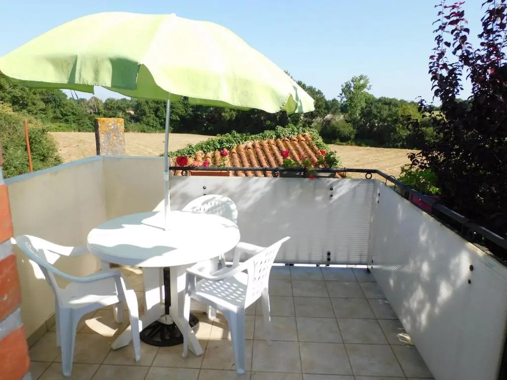 Gîte rustique avec salle de jeux et animaux en campagne - FR-1-426-336