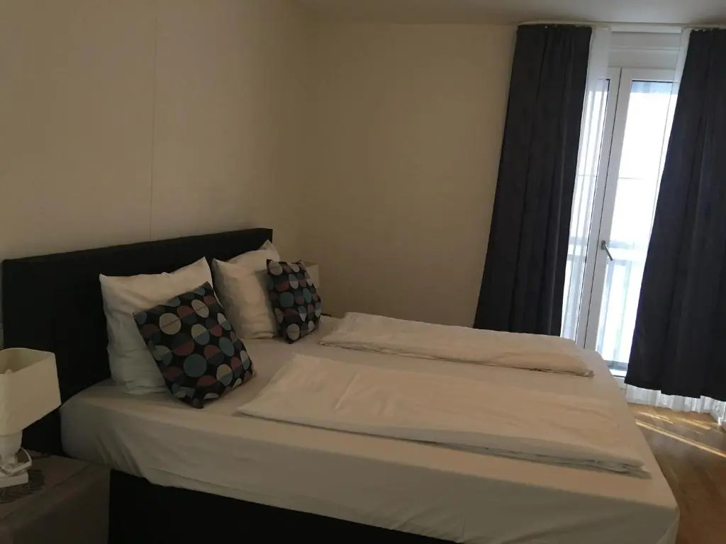 Cocoon 77 Apartments