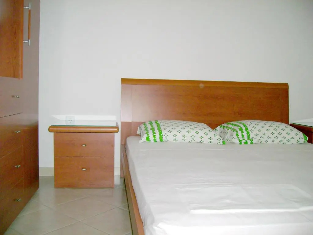 Apartments Eki