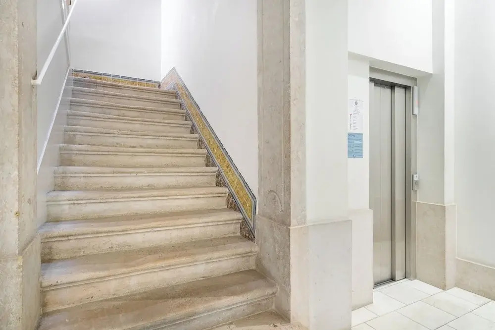 Restauradores Deluxe W/ Elevator & Ac Perfect For Families & Friends