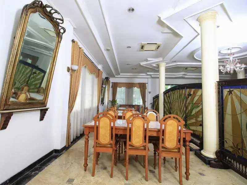 Bandar Narita Hotel