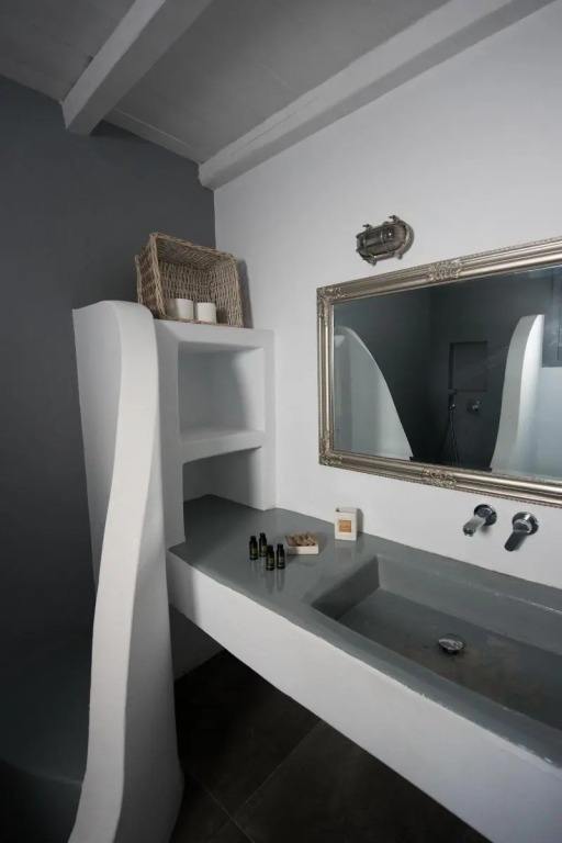 Ostria Studios & Apartments