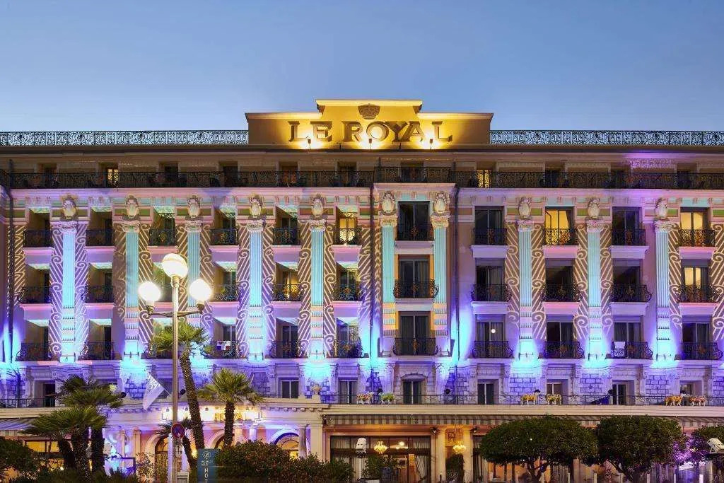 Hôtel Le Royal Promenade des Anglais