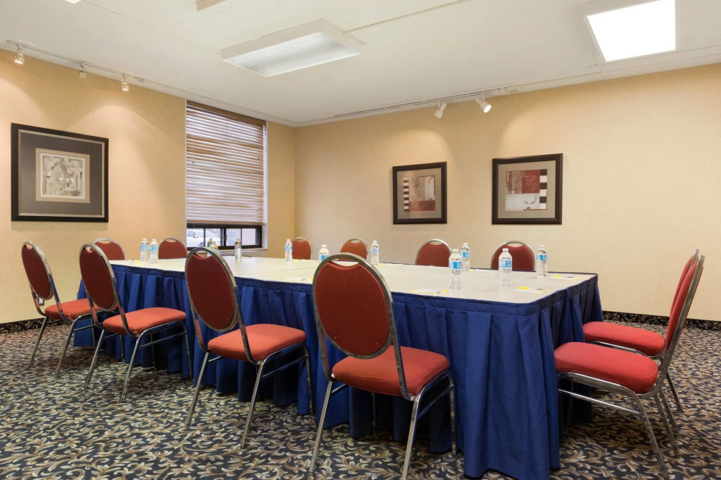 Days Inn Ottawa West