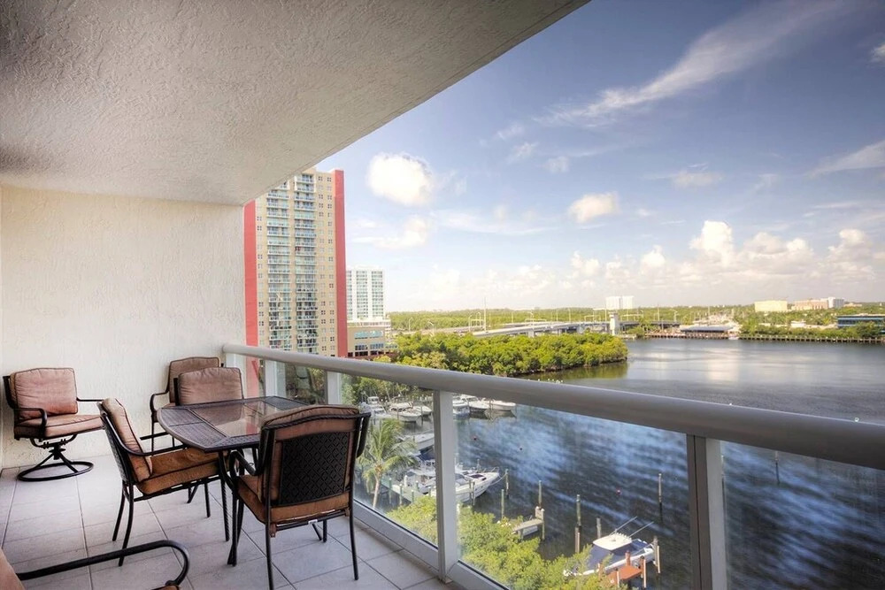 Le Golden Bay 902 by Go Florida Condo, Sunny Isles