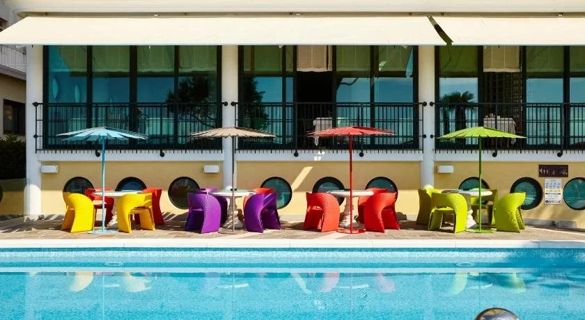 Termini Beach Hotel & Suites