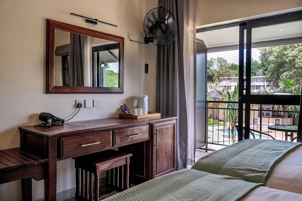 Victoria Falls Oasis