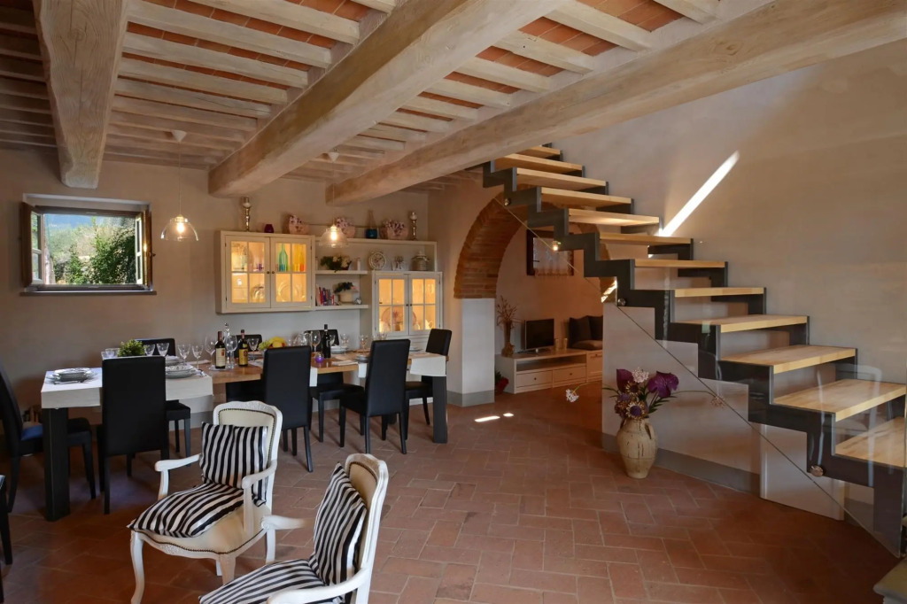 Torre La Ripa 8, Emma Villas
