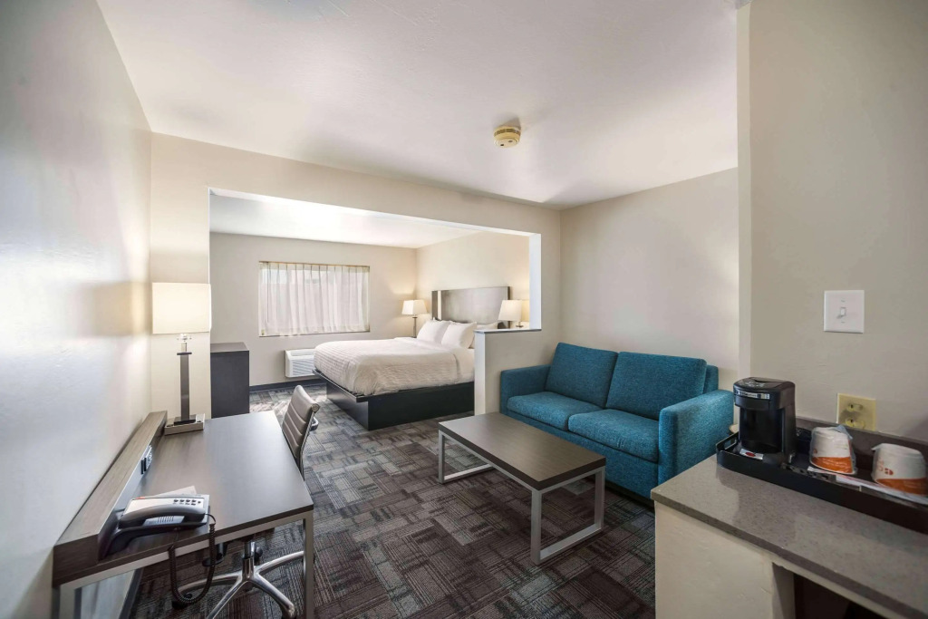 AmericInn by Wyndham Green Bay Near Stadium