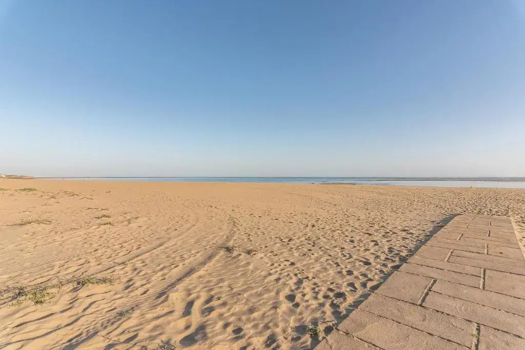 Residencial Alcaraván, Isla Canela