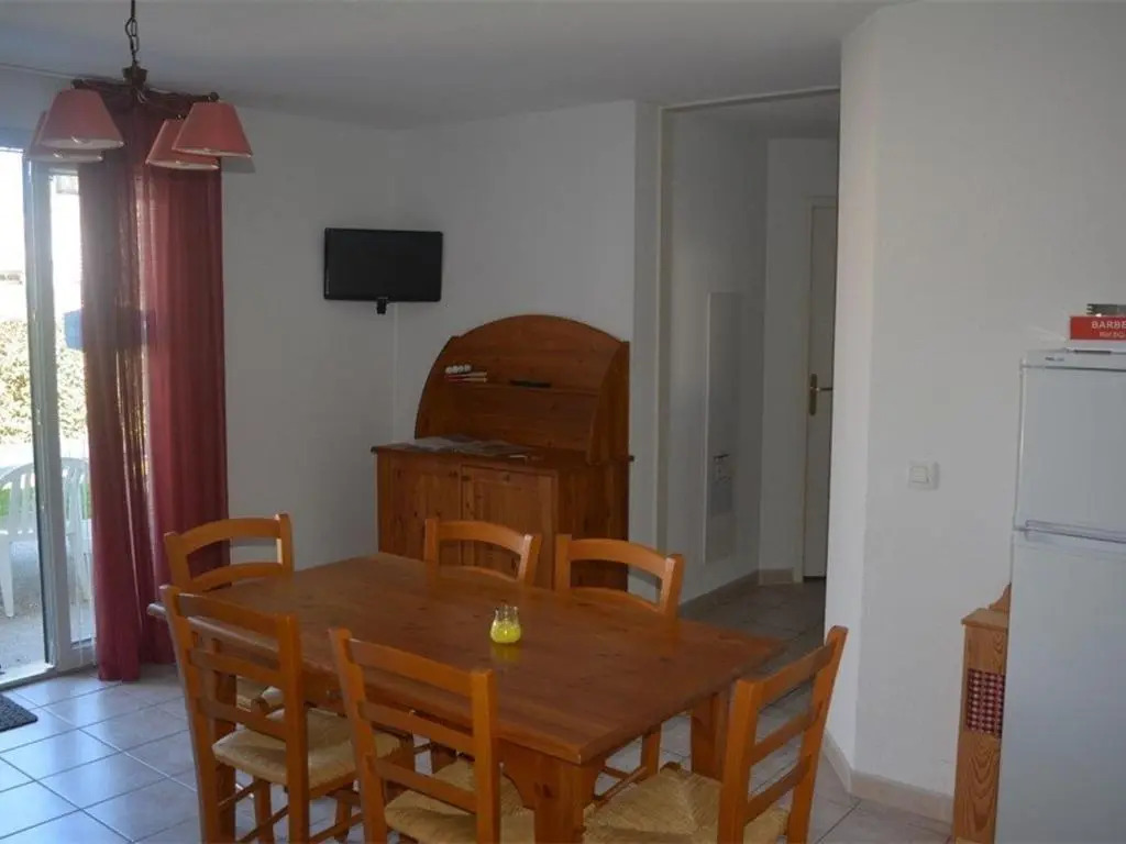 Appartement Vallon-Pont-d'Arc, 3 pièces, 6 personnes - FR-1-382-54