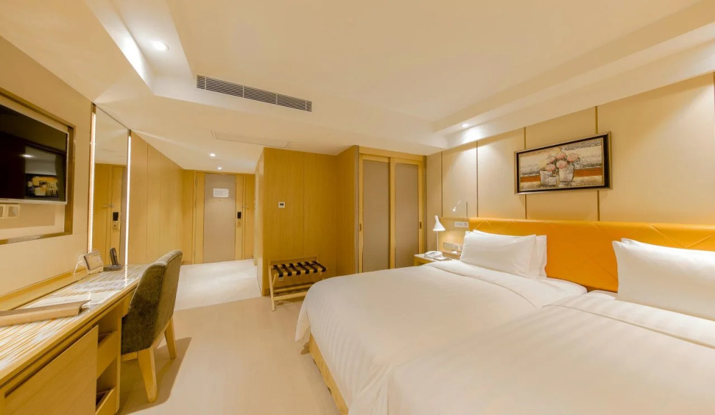Royal Dragon Hotel