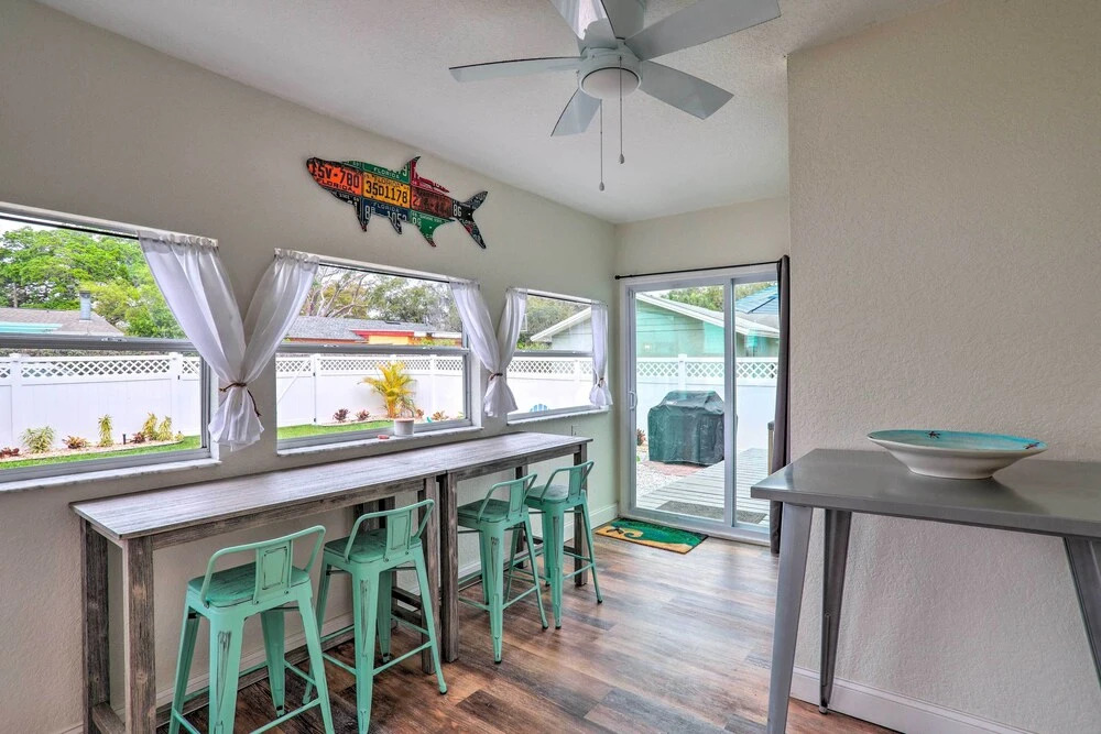 Tampa Bay Area Cottage w/ Gas Grill and Fire Pit