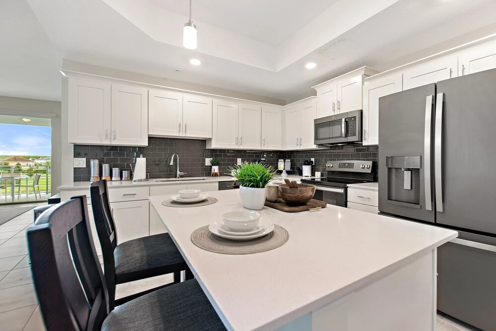 Triple Header Storey Lake by Shine Villas apts