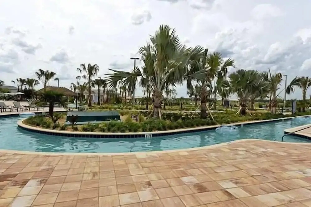 4741 CT - Storey Lake - Lovely 2 bd Condo