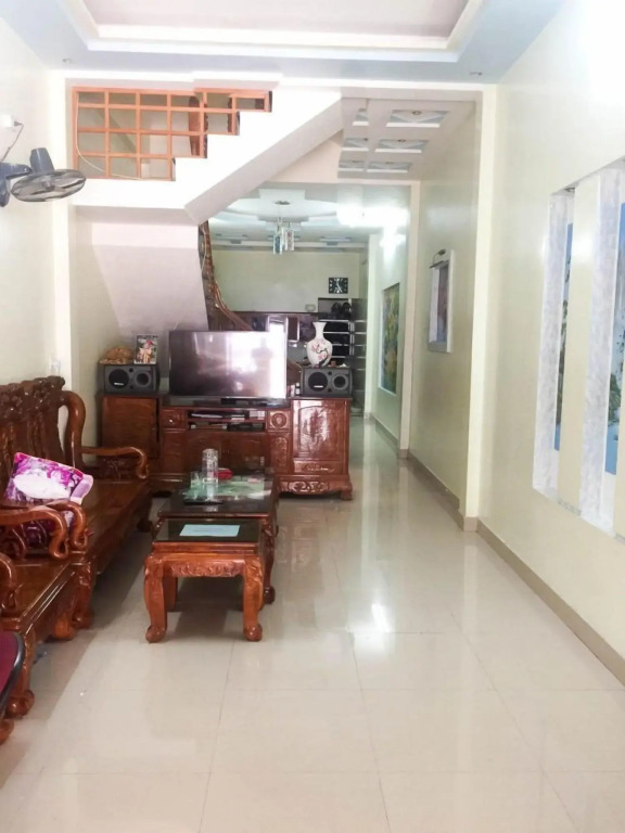 Hằng Thường Hostel - Motorbikes And Tour