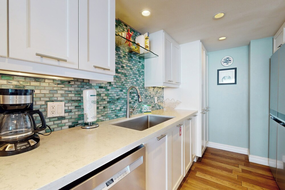 3BR w/ Stellar Gulf Views: Suntide III - Unit 803