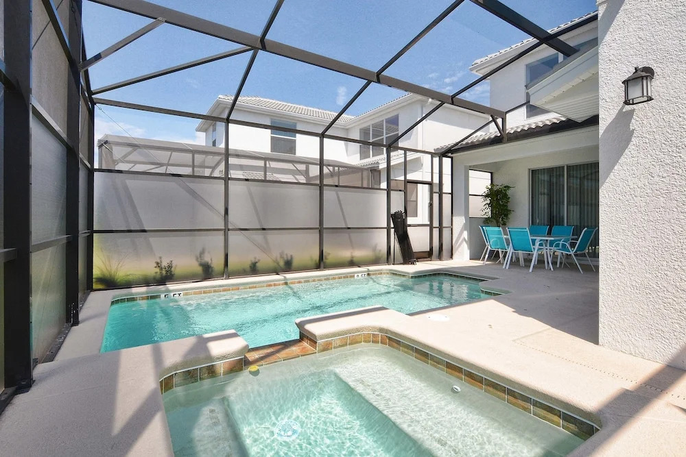 Storey Lake-5 Bedroom Pool Home-1663ST