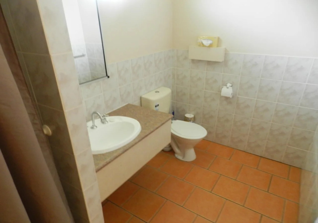 Golden Palms Motor Inn