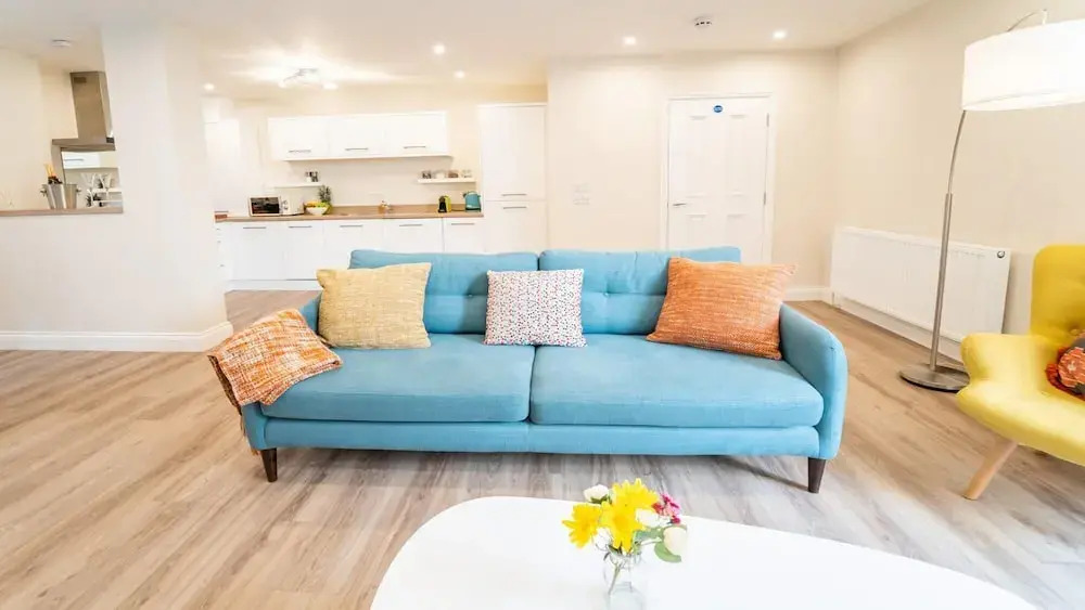 South Quay Apartment - 2 Bedrooms - 2 Bathrooms