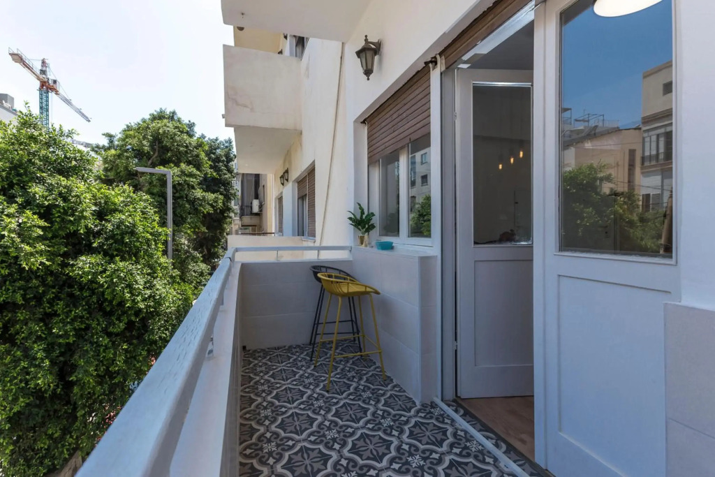 1B Patio beach house premium location w/2 balcony