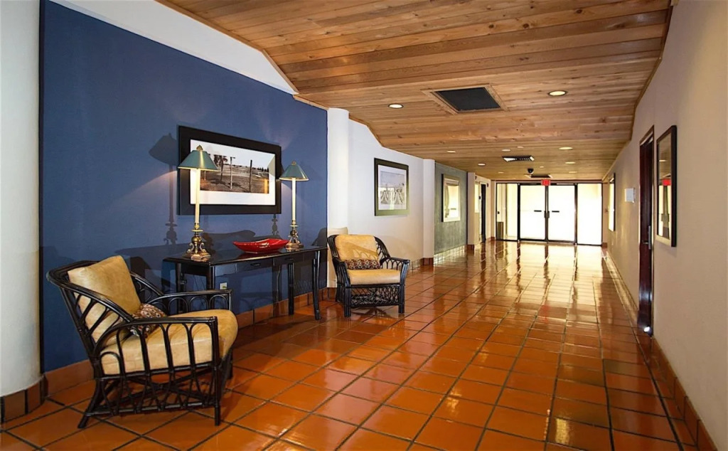 Miami Lakes Hotel