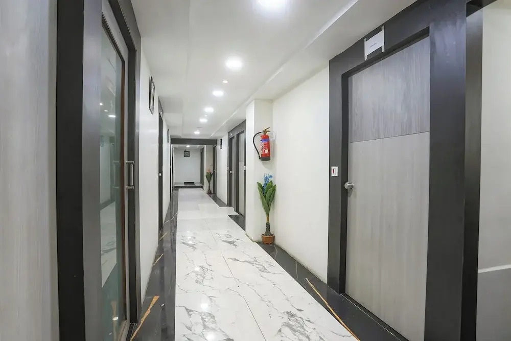 FabHotel S.S - Opp. Vishwakarma Engineering College