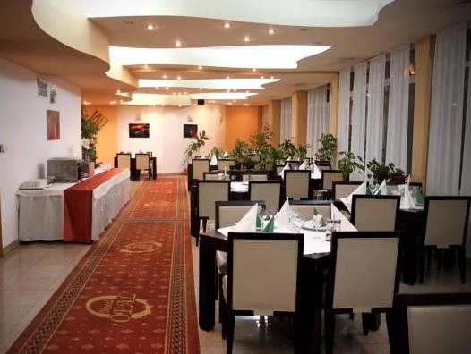Hotel Opal