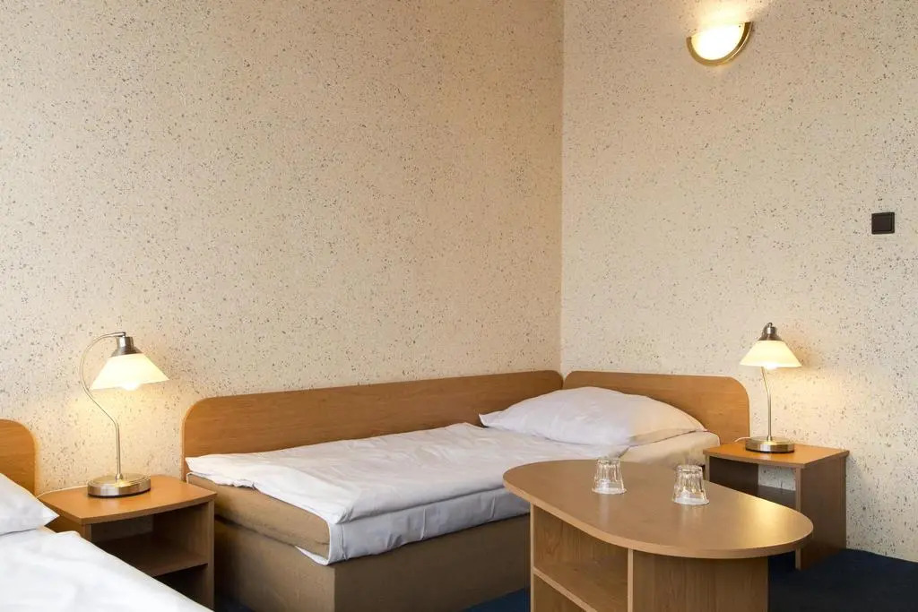 Hotel Junior