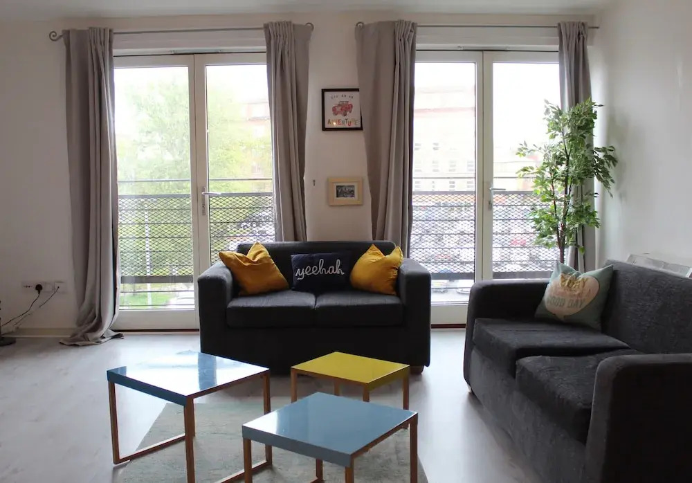 Modern Apartment-Comfortable and Central