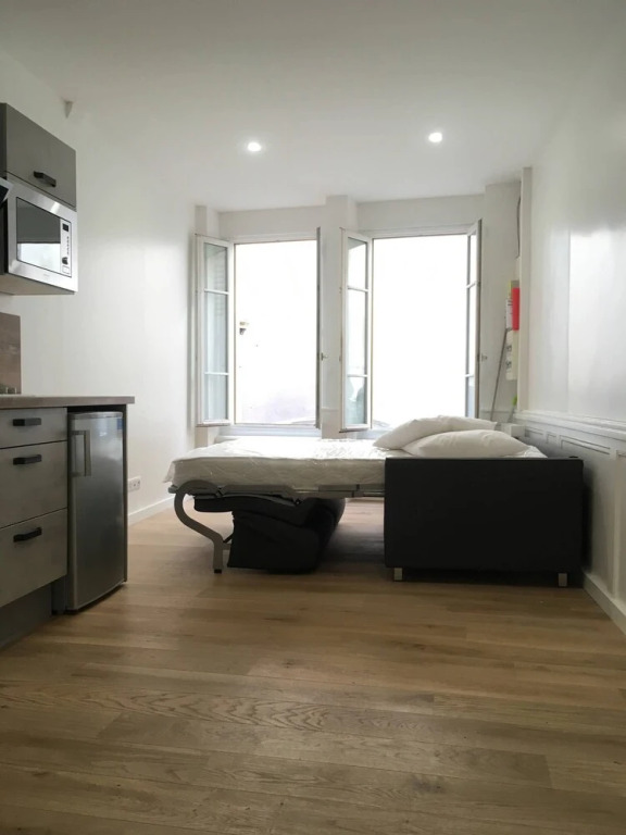 Lyon Historic Town Apartment